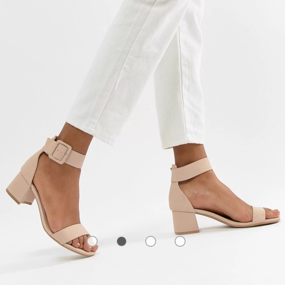 NEVER WORN Qupid Mid Block Heel Sandals in Beige- Size 6.5 - Picture 2 of 7